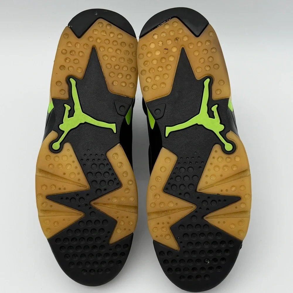 Nike Air Jordan 6 Retro Electric Green CT8529-003 Size 9.5M very clean! NB